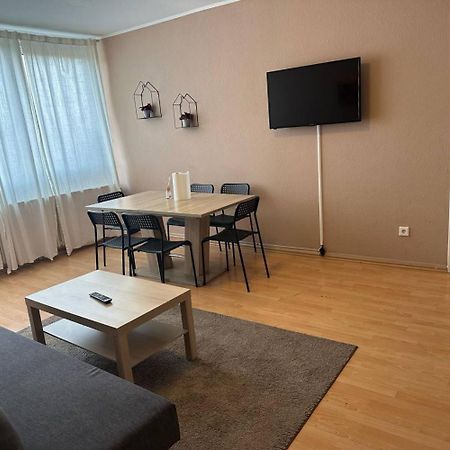 Ferienwohnung Нойс Экстерьер фото