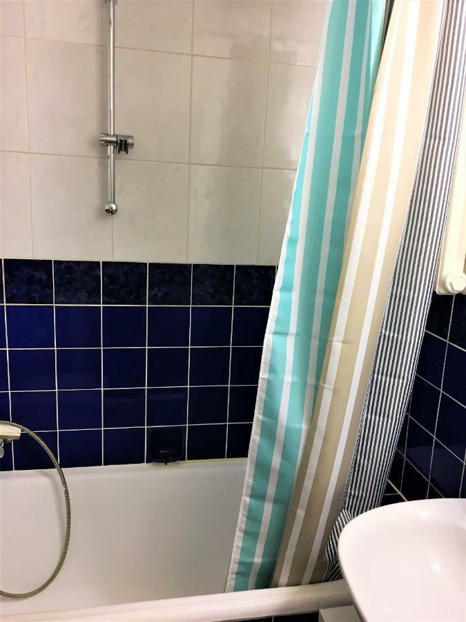 Ferienwohnung Нойс Экстерьер фото